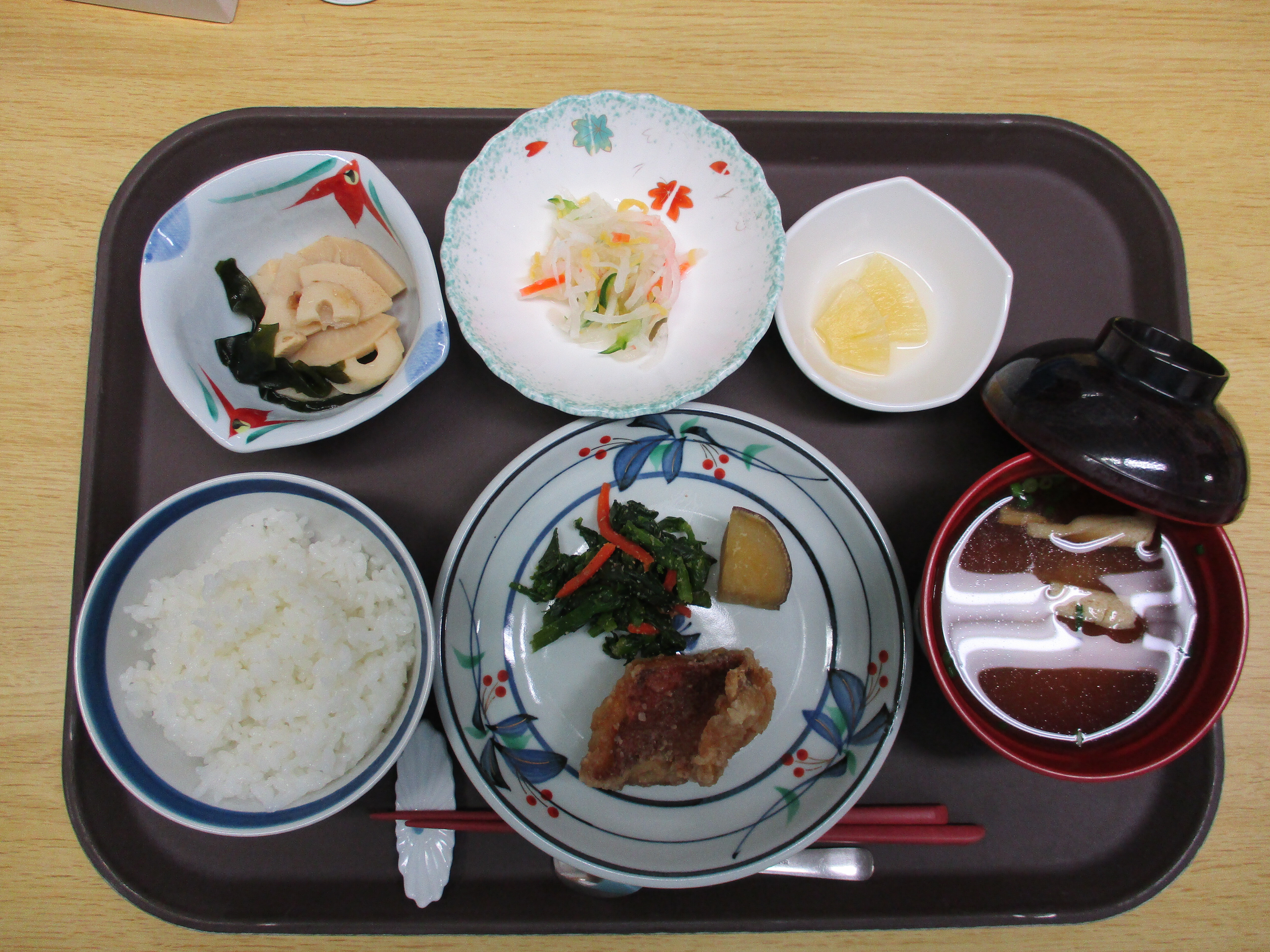昼食の写真