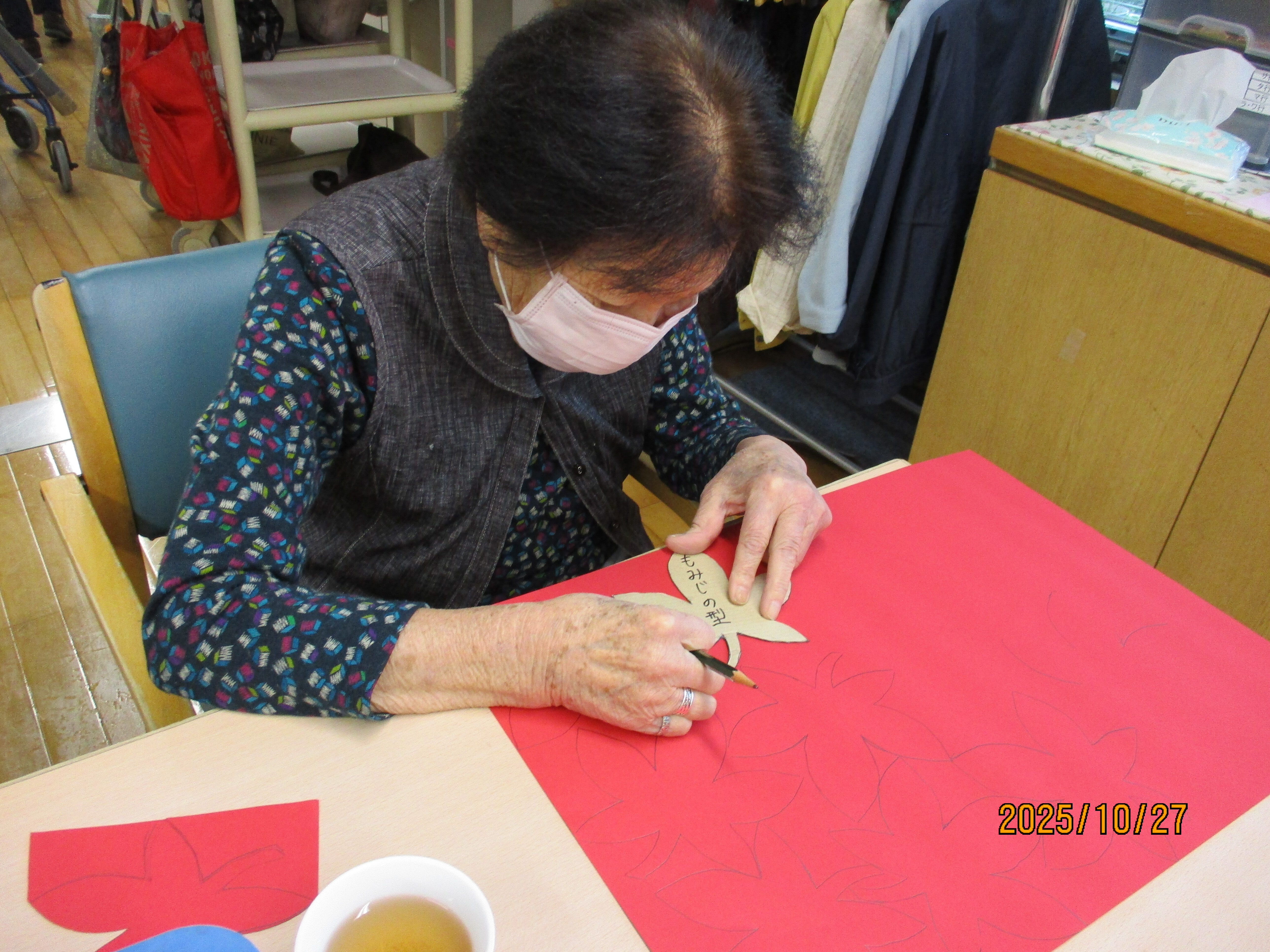 クラフト中の写真1