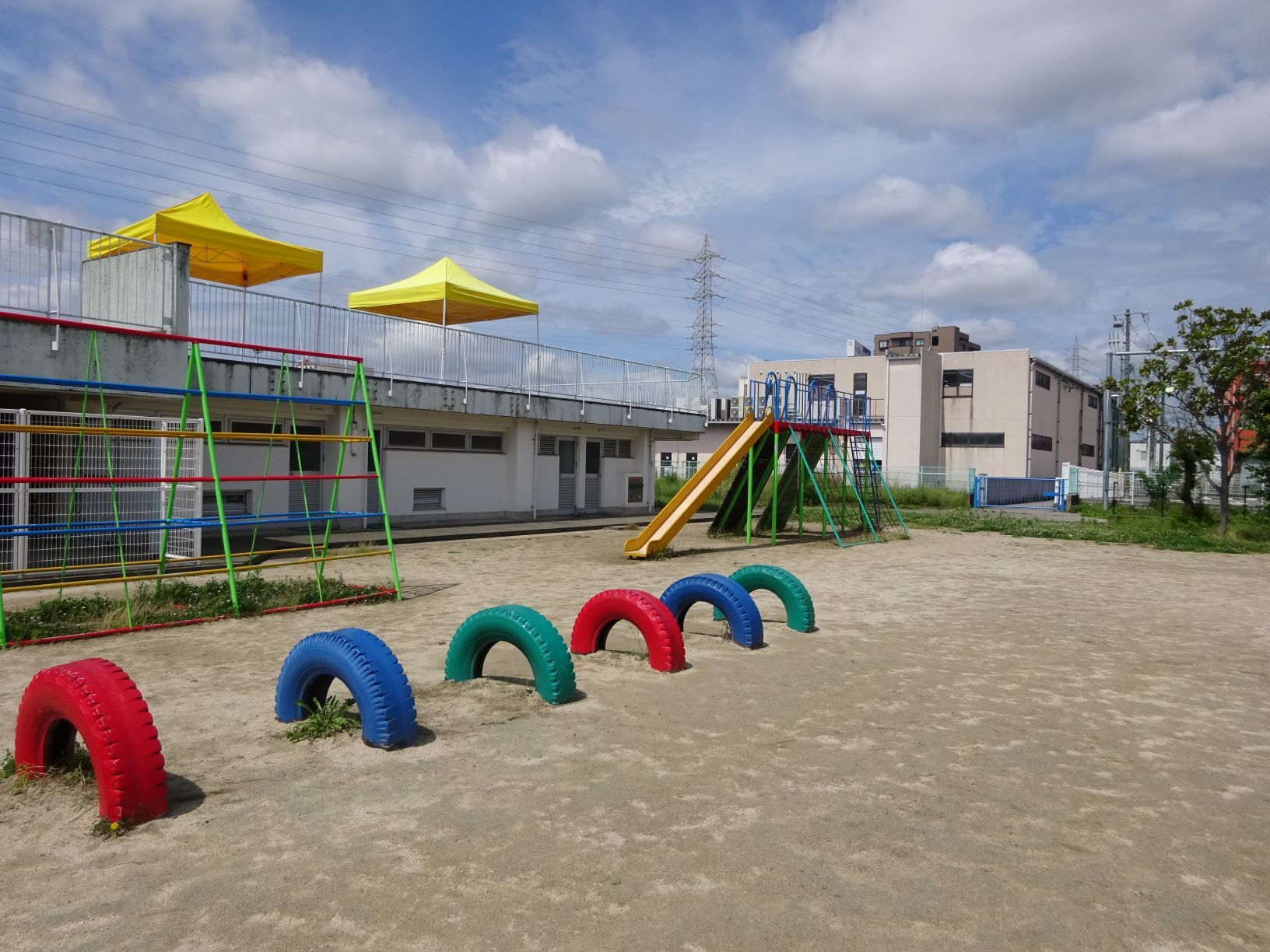 岡南小学校児童クラブのあそび場です