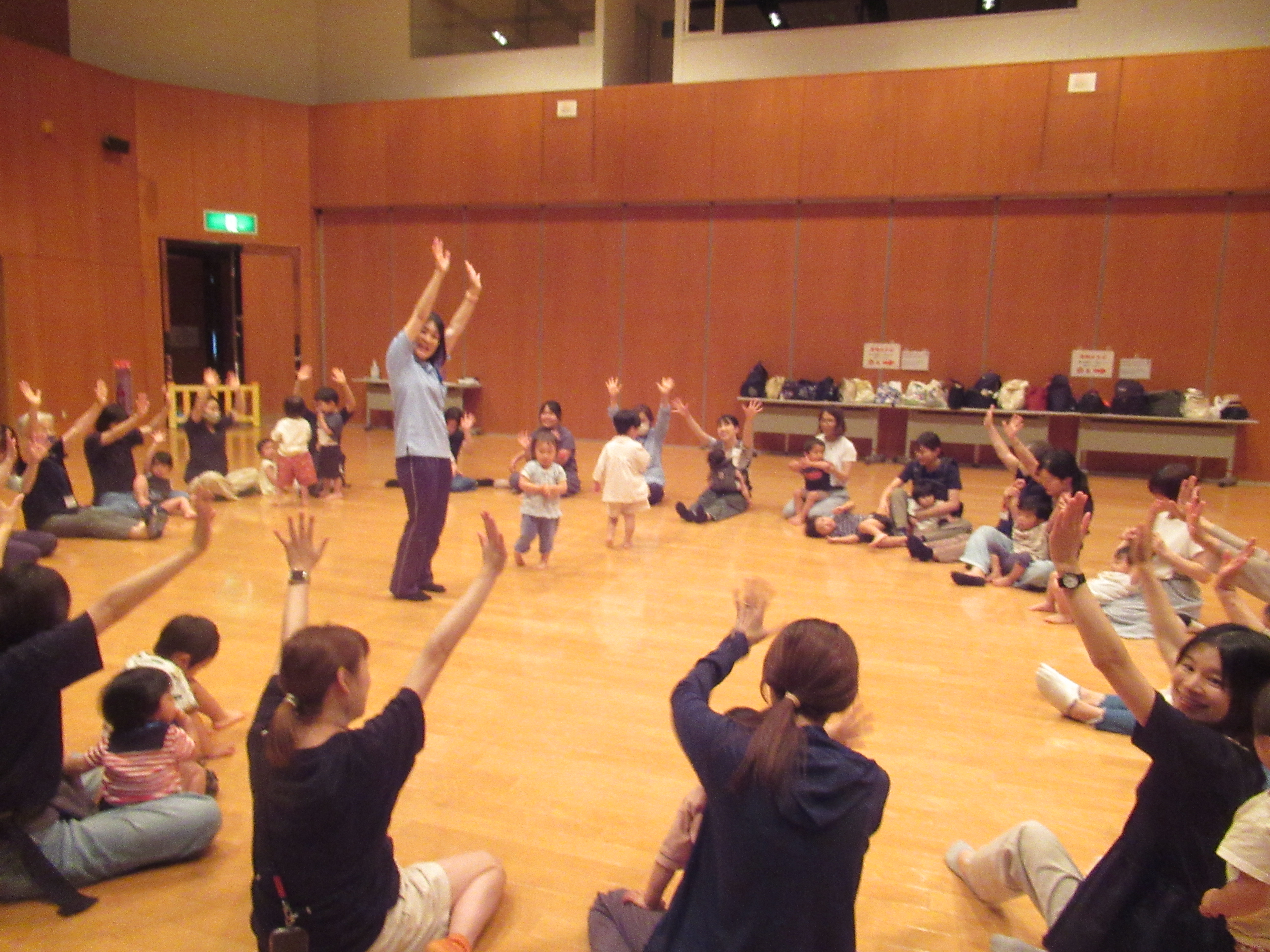 世代間交流の様子