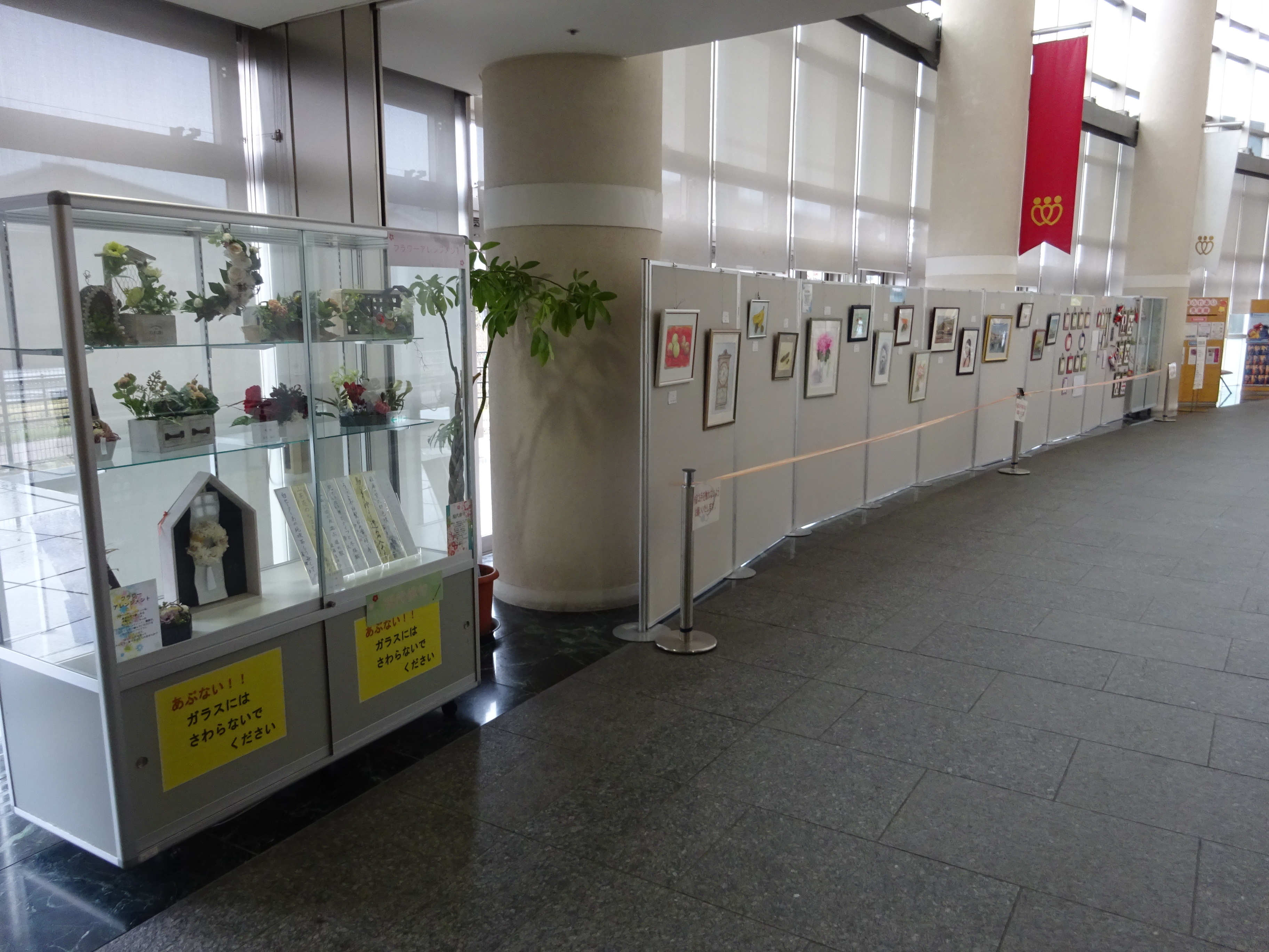 令和4年度前期講座作品展の様子